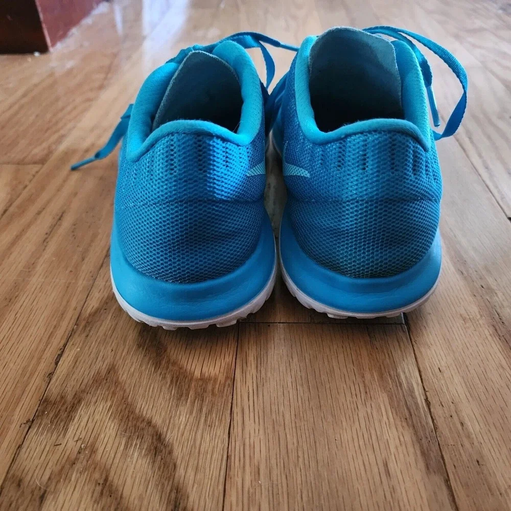 Nike women fs